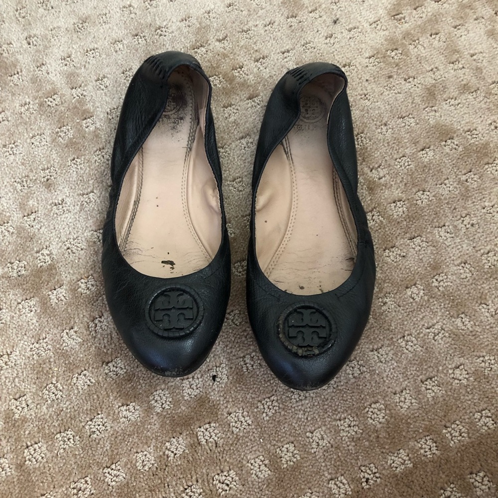 Tory Burch classic black ballet flats 8.5 well loved condition